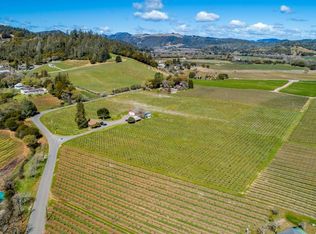 8236 W Dry Creek Rd, Healdsburg, CA 95448
