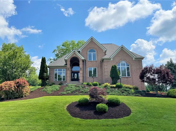 409 Ironwood Dr, Canonsburg, PA 15317