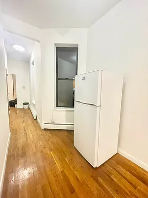 Rented by HOLTON REAL ESTATE INC. | media 11