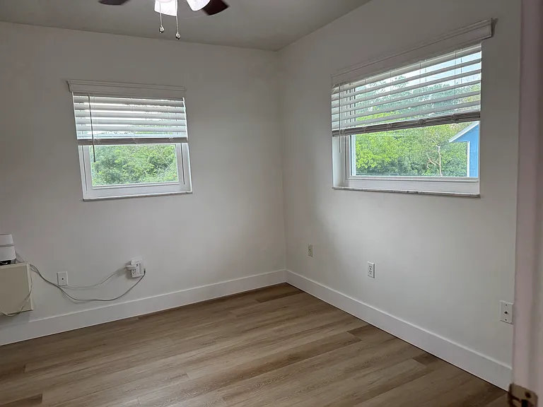601 Shetland Cir — Photo 12