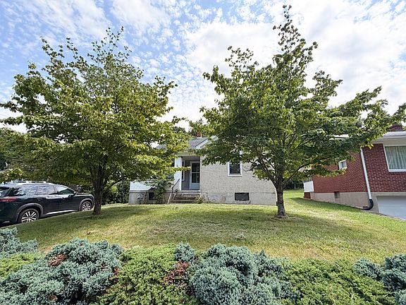 5th image of 419 W Indian Valley Rd
