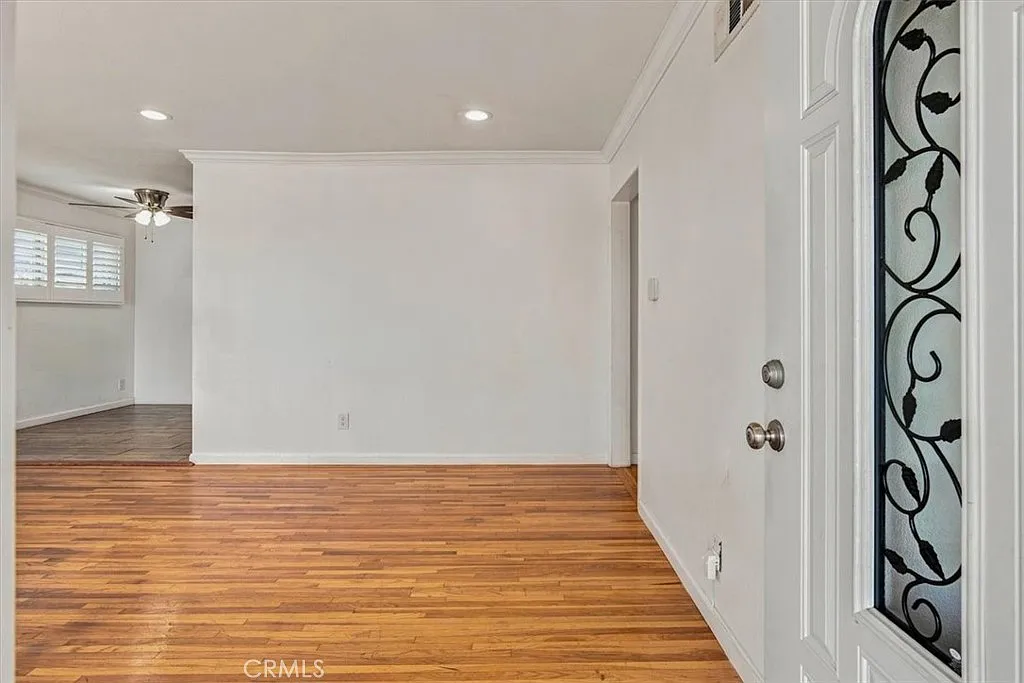 3 bed, 1.5 bath, 1476 sqft, $3,000 — Photo 4