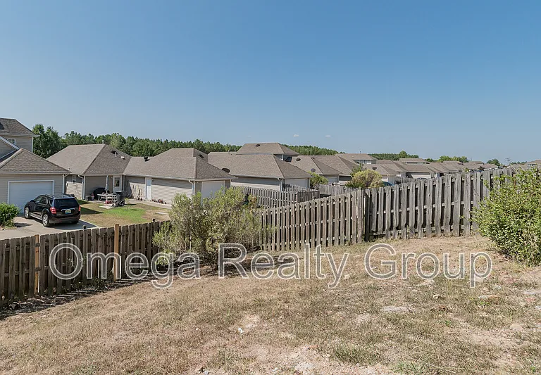 2170 Village Ln — Photo 41