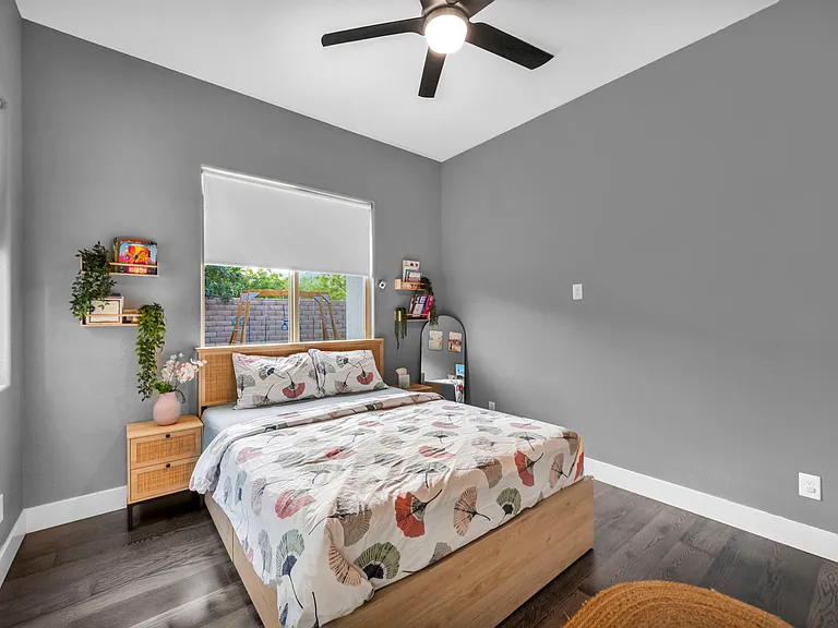 233 Castellari Dr — Photo 74