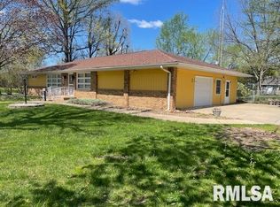 601 E Cleveland St, W Frankfort, IL 62896