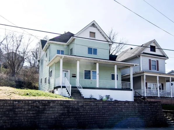 136 Maple Ave, Fairmont, WV 26554