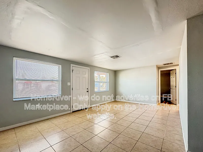 Building Photo - 1345 Maybury Dr