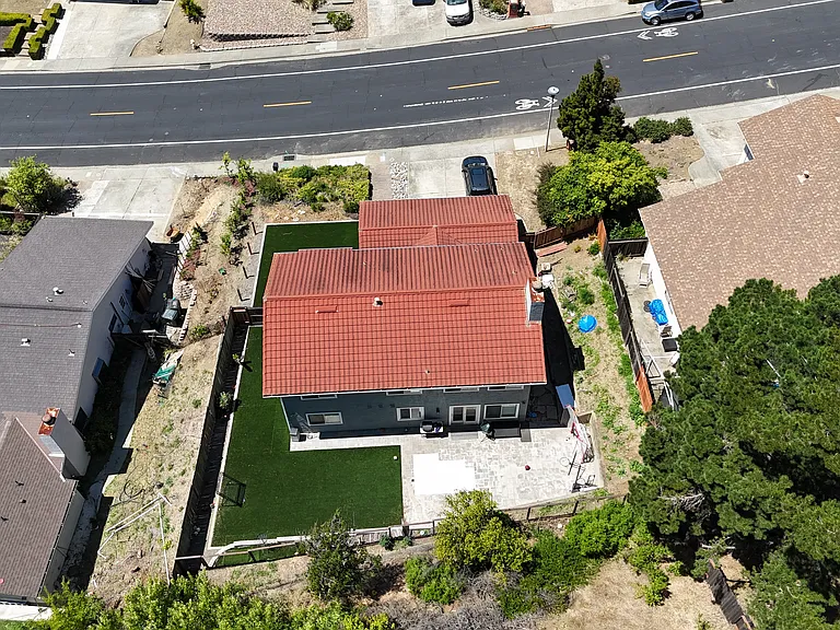 850 Rose Dr — Photo 31