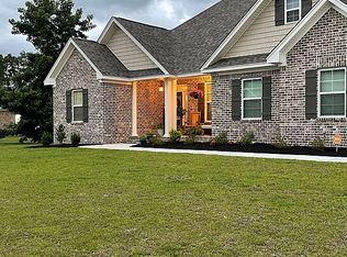 2004 Butterfly Lake Dr, Florence, SC 29505