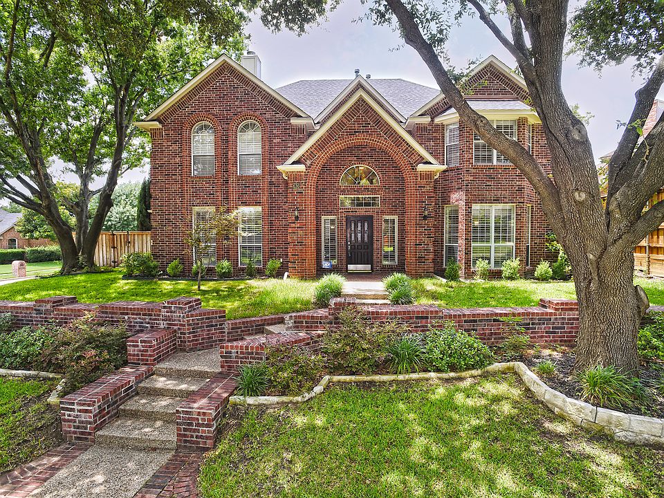1st image of 636 Oakdale Dr