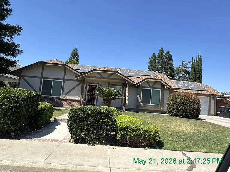 1110 E Rose Ct — Photo 1