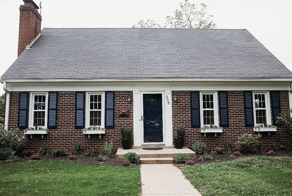 1st image of 255 Pepper Dr