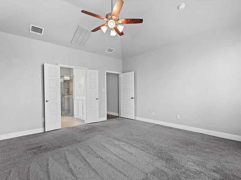 6501 Crockett Cv — Photo 11