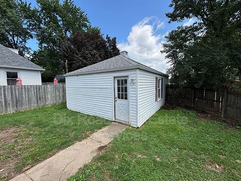 502 N Dick Ave — Photo 5