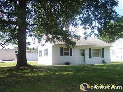 Cute Clean 2 Br Pennfield Ranch