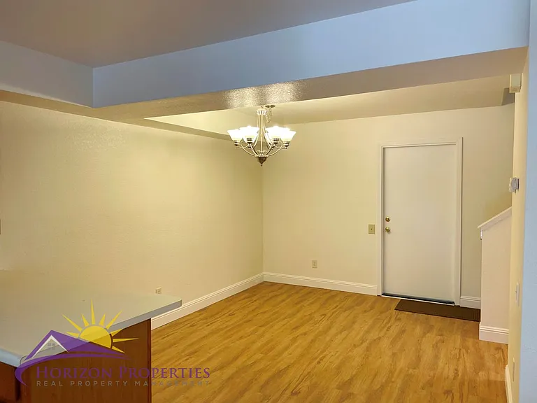 4269 Taylor St — Photo 6