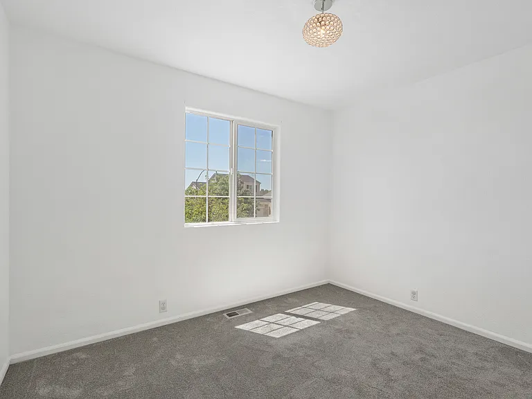 7326 Village Meadows Dr — Photo 20