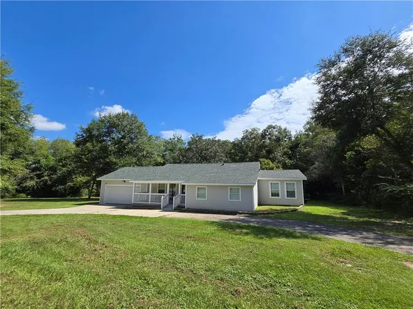 6060 McCrary Rd, Semmes, AL 36575