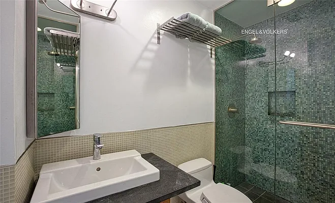 Sold by Engel & Völkers New York Real Estate | media 6