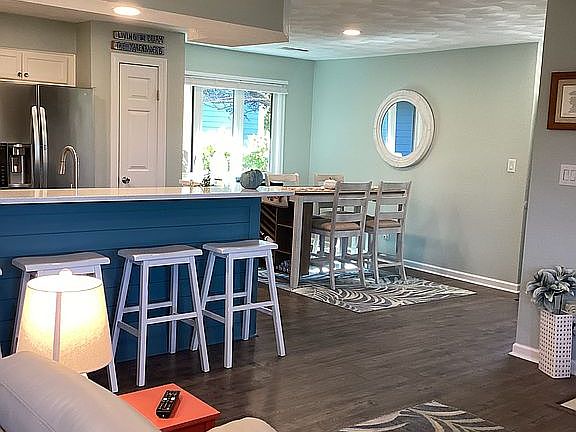 5th image of 4842 Bay Landing Dr