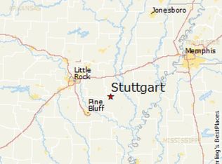 702 S Grand Ave, Stuttgart, AR 72160