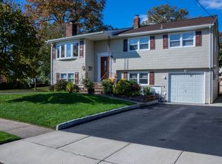 2492 Mac Arthur Dr, Union, NJ 07083