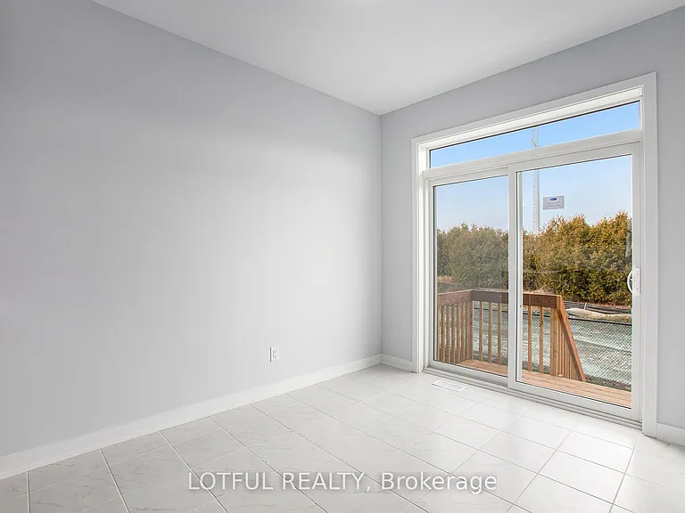 2104 Winsome Ter — Photo 9