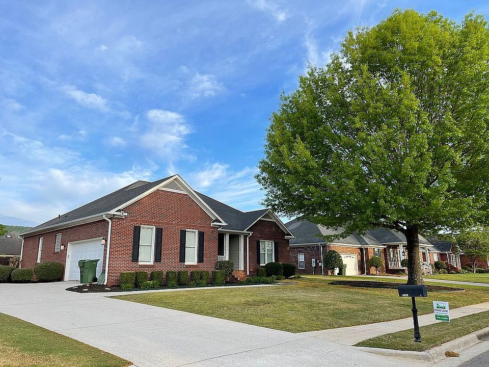 1st image of 7104 Hayground Dr SE