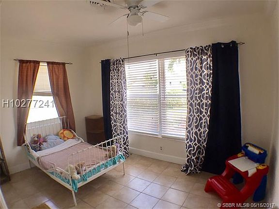4th image of 1251 NE 39th St