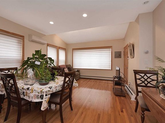 3rd image of 202-10 36th Ave