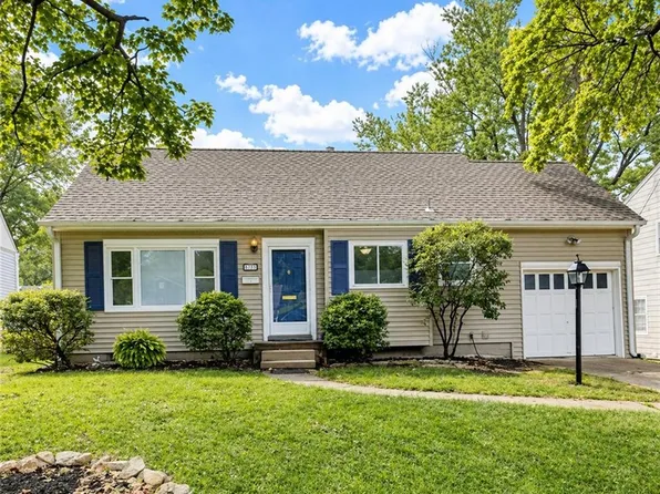 5322 Juniper Dr, Mission, KS 66205