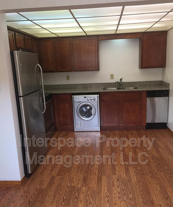 1st image of 9957 S Cicero Ave #108