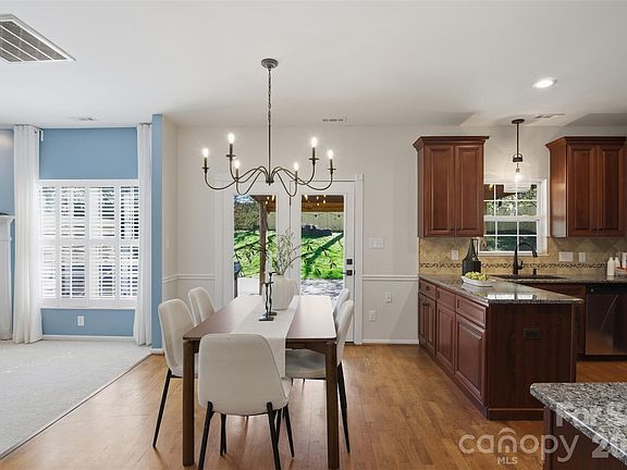 4th image of 12238 Taos Ct
