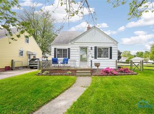 3024 Glencairn Ave, Toledo, OH 43614