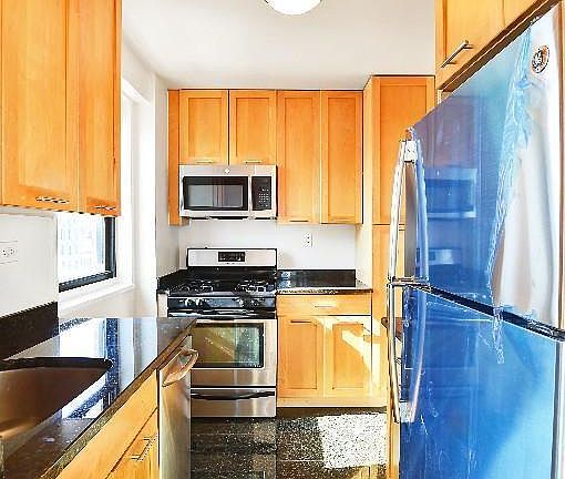 4th image of 145 4th Ave APT 14G