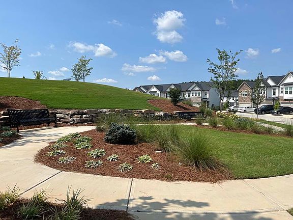 Your community greenspaces and walking paths at Cooper Springs