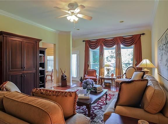 4th image of 3109 Traviston Dr
