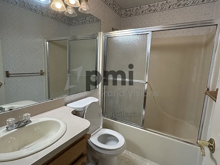 1306 Arthur Ave #12 — Photo 8