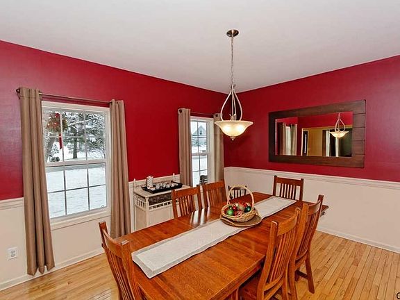 5th image of 657 Acland Blvd