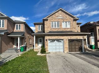 3342 Fountain Park Ave, Mississauga, ON L5M 7E2