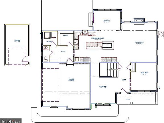 4th image of 2360 Greenbriar Ln