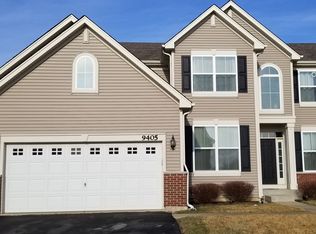 9405 Cummings St, Huntley, IL 60142