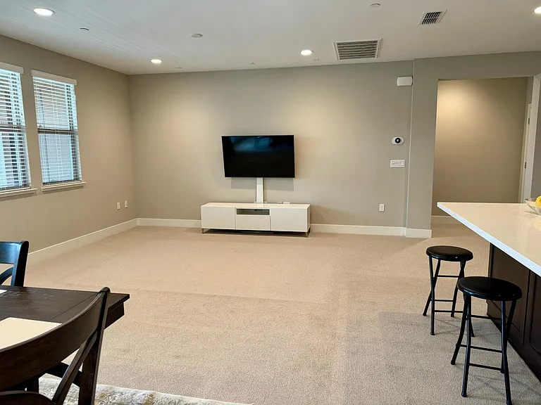 649 Sandalwood Dr #4 — Photo 10