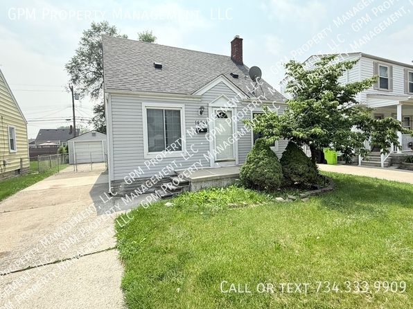 14641 Russell Ave