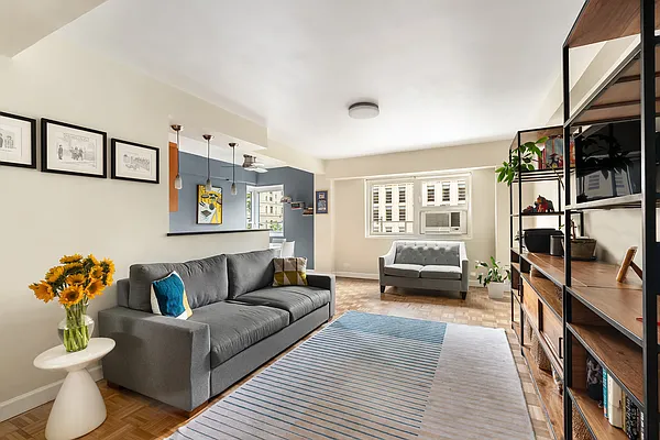 Sold by Compass | media 1