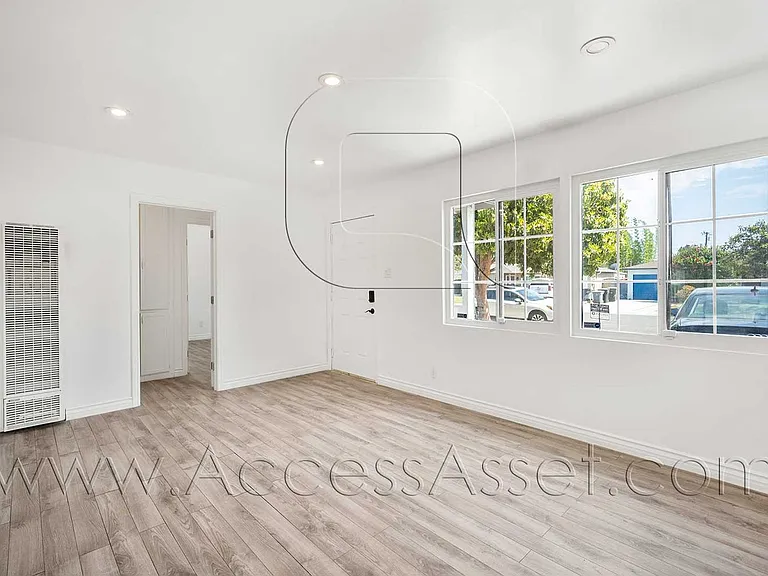4239 W 179th St — Photo 12