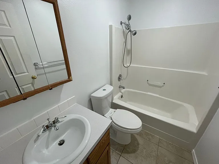 2415 Forest Park Ln — Photo 20