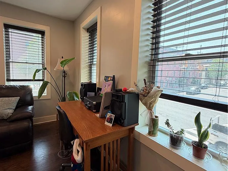 601 Northampton St #201 — Photo 11