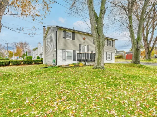 140 North Dr, Rochester, NY 14612