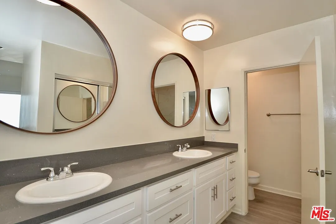 16 bed, 16.0 bath, 10258 sqft, $5,750 — Photo 2